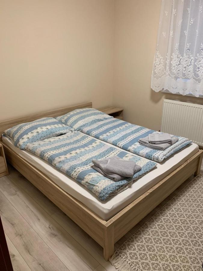 Apartmanovy Dom Magda Vrbov Extérieur photo