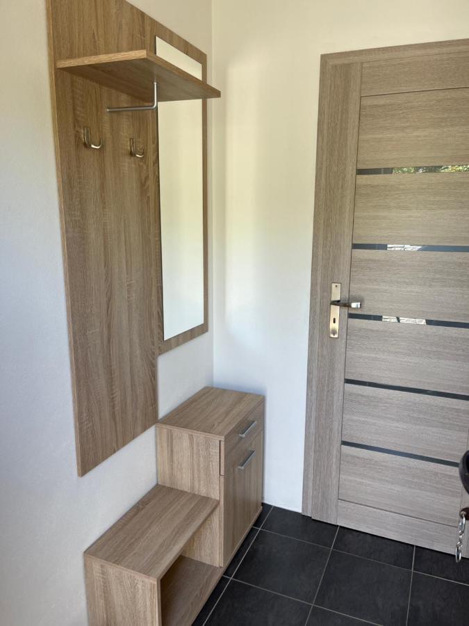 Apartmanovy Dom Magda Vrbov Extérieur photo